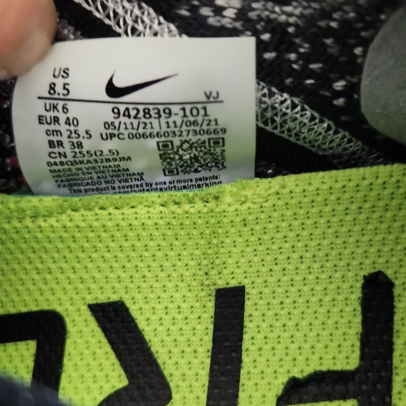 Nike Fly Knits - Picture 3 of 5